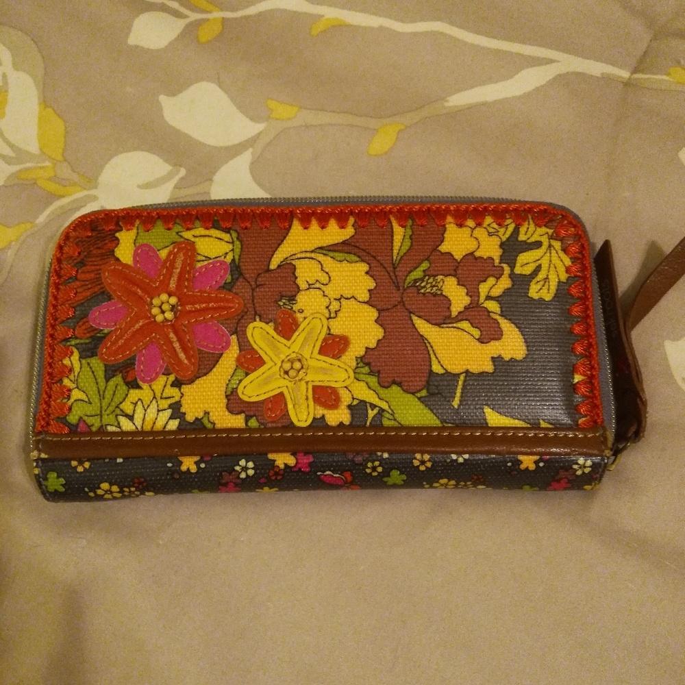 Sak Roots Wallet